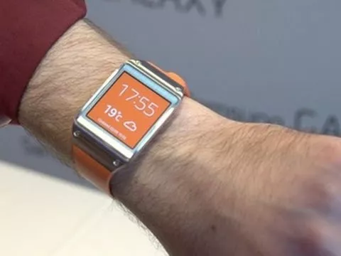 First Look: The Samsung Galaxy Gear watch that pairs with your phone