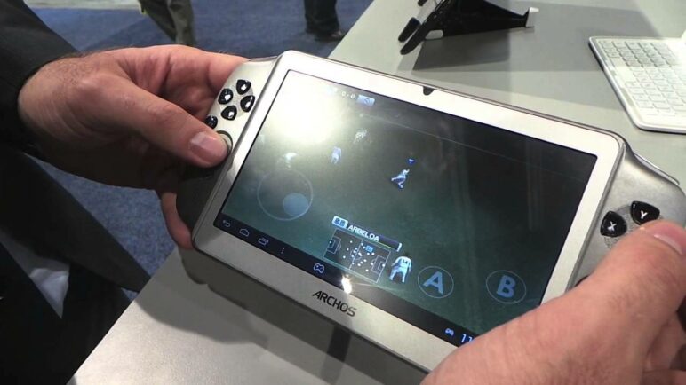 Hands-on with the Archos Gamepad at CES 2013