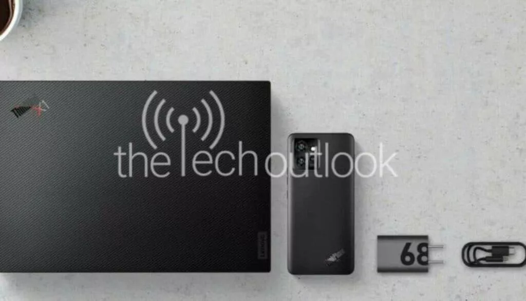 Lenovo Motorola ThinkPhone spekulace ThinkPad záda nabíječka