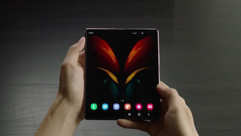 Samsung Galaxy Z Fold 2 Hands-on and First Look!