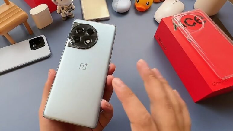OnePlus Ace 2 5G Unboxing