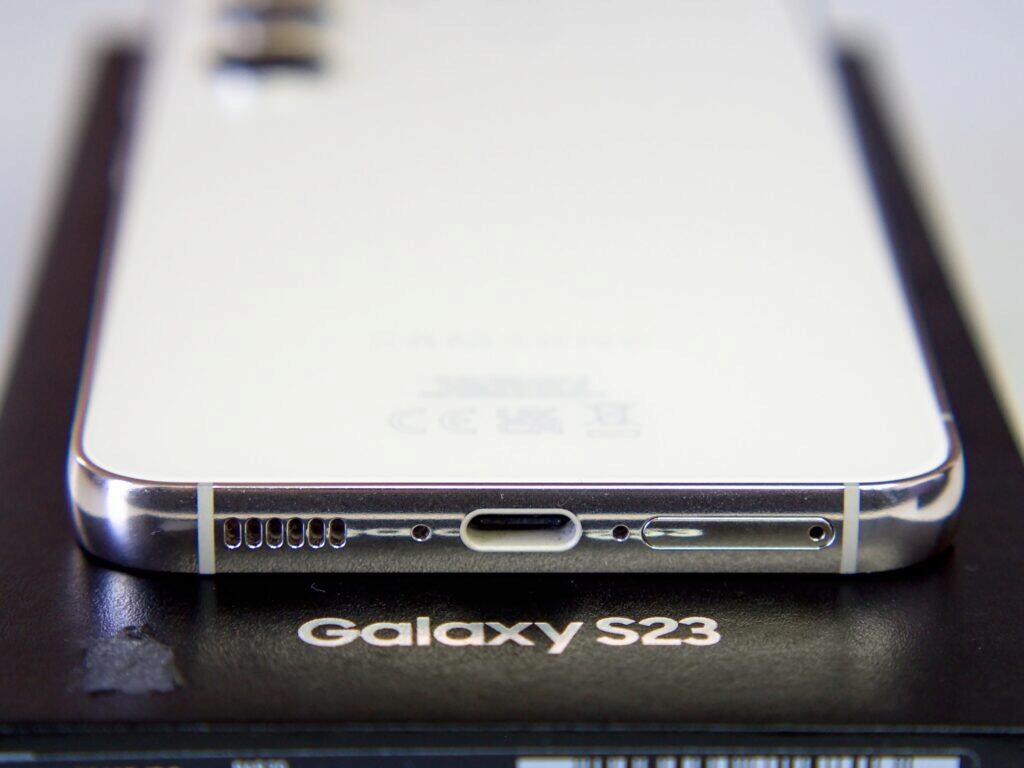Samsung Galaxy S23 repro