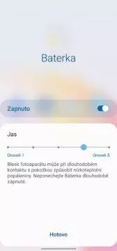 jak zapnout svítilnu android baterka