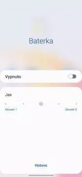 jak zapnout svítilnu android samsung