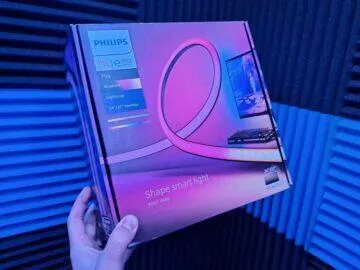 Philips Hue Play Gradient PC Lightstrip LED RGb pásek testování