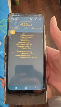 Samsung Galaxy A32 5G 30 000mAh baterie experiment úprava displej hodnoty
