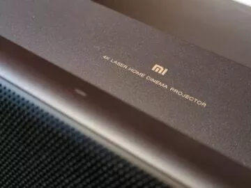 Xiaomi Mi 4K Laser Projector 150 projektor recenze design logo