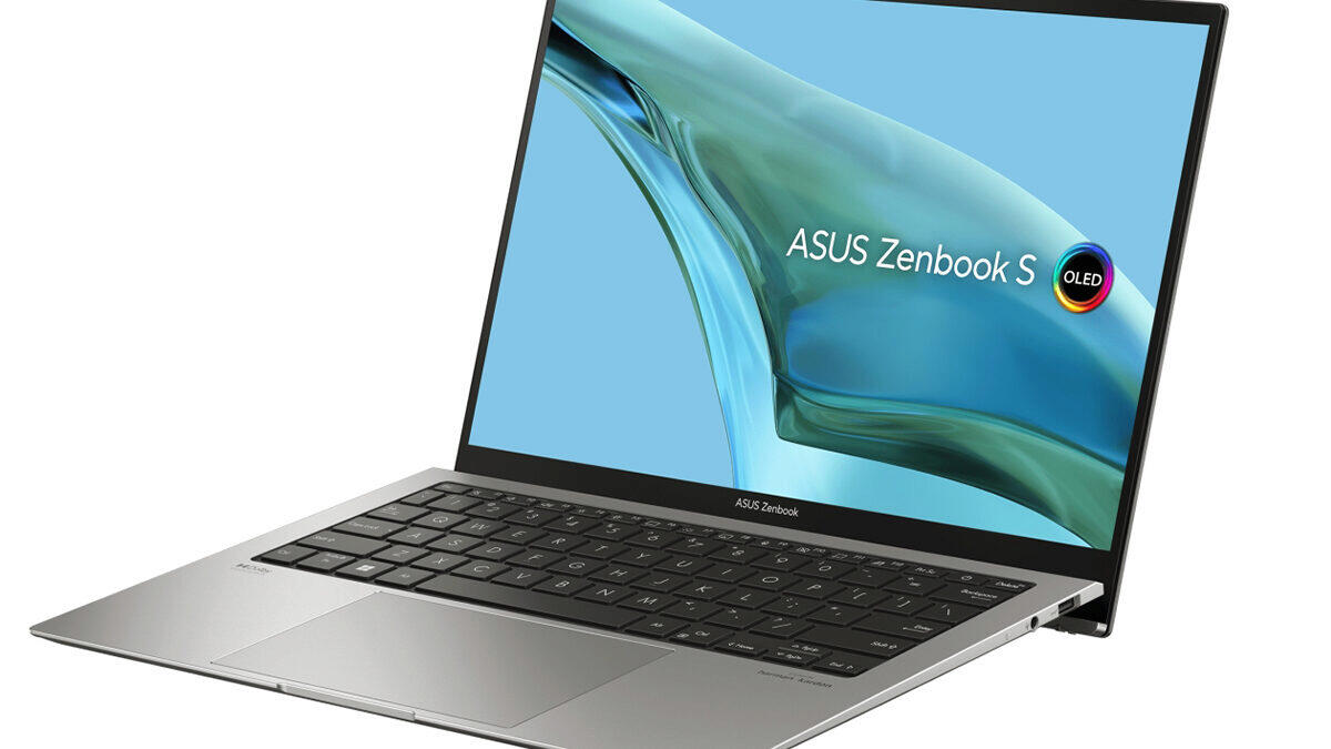 Nový Zenbook od Asusu má OLED displej, super výdrž i špičkové zpracování. Cena je snesitelná