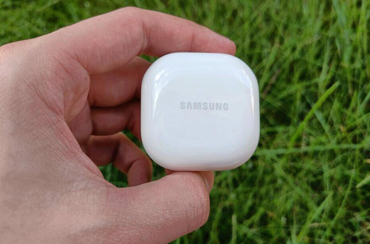Samsung chystá další generaci sluchátek Galaxy Buds