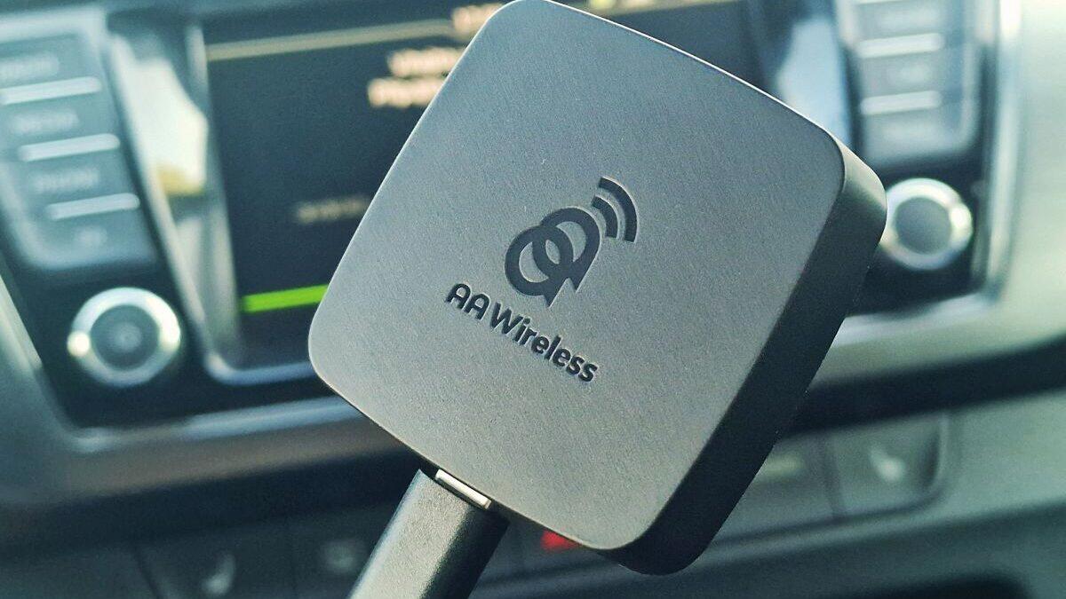 Minirecenze AAWireless: Bezdrátové Android Auto levou zadní