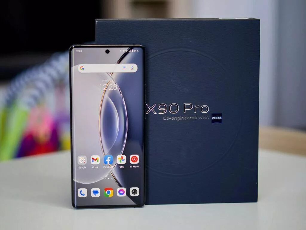 Vivo X90 Pro přední strana