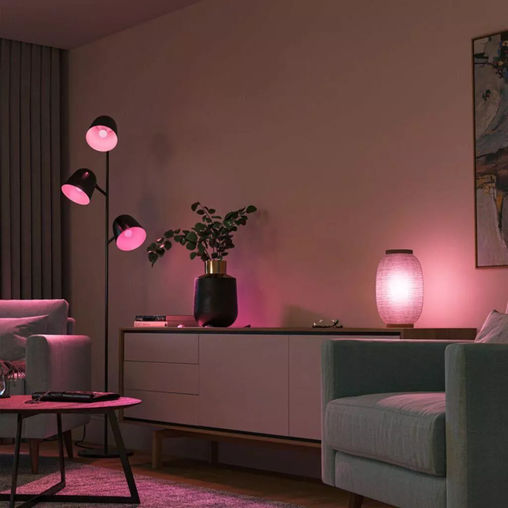 Philips Hue novinky aplikace žárovky svítidla E14 luster Aurelle Surimu obývák
