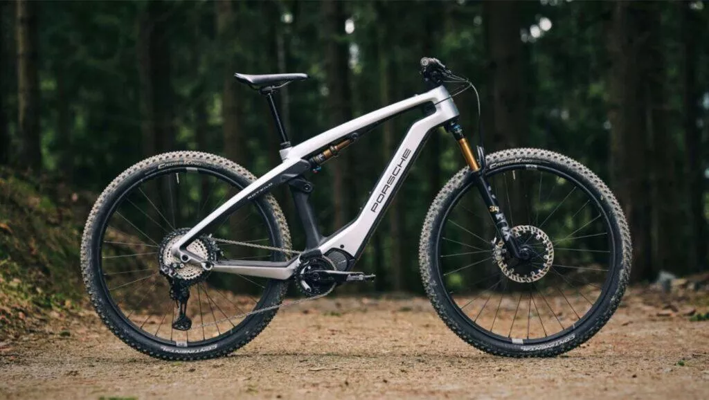 Porsche eBike Cross Performance elektrokolo bílé