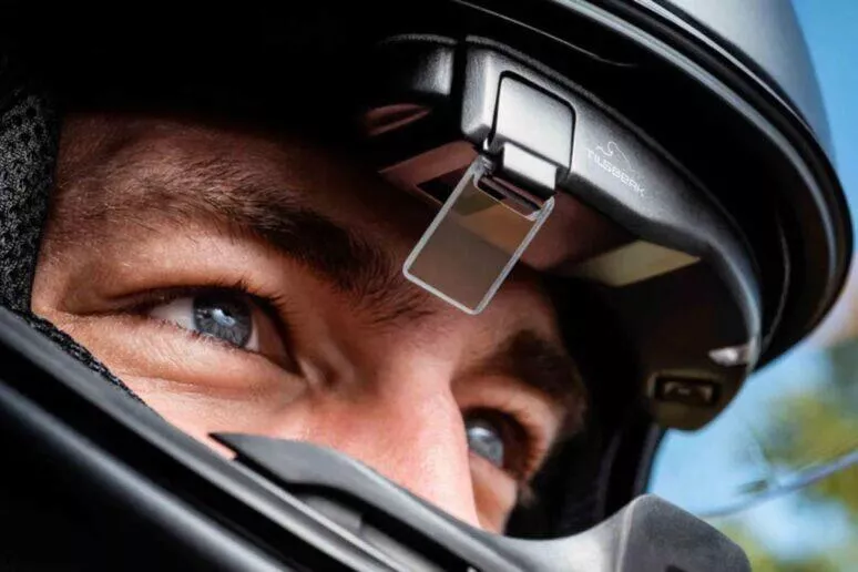 Tilsberk head-up display pro motorkáře Sygic Tilsberk head-up display pro motorkáře Sygic