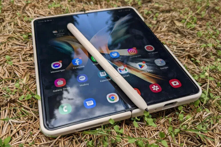 samsung galaxy z fold 4