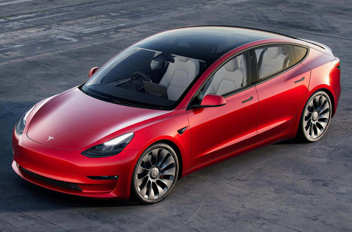 Modernizovaná Tesla Model 3 opět spatřena na silnici!