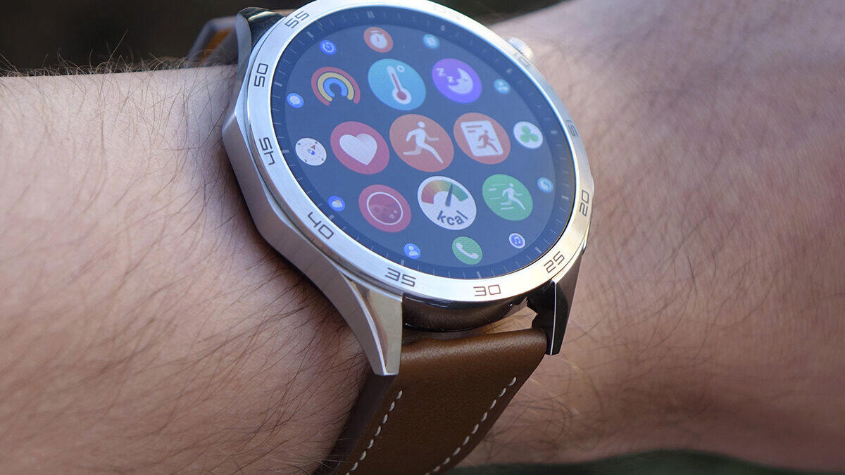 Huawei Watch GT 4 recenze: Nádherný kus elektroniky se 14denní výdrží