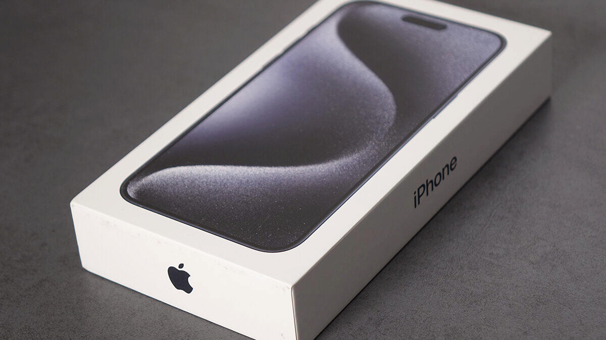 Kolik stojí Apple výroba jednoho iPhonu 15 Pro Max? Možná se budete divit