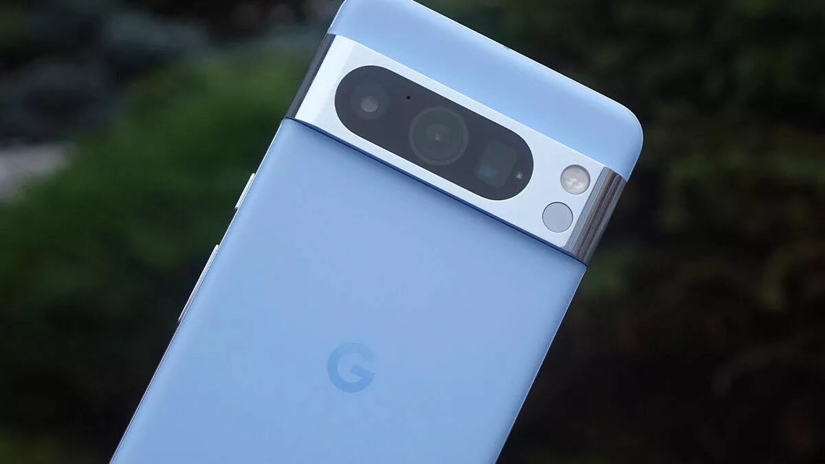 Google daroval starším Pixelům skvělou AI funkci. Původně přitom neměla být k dispozici