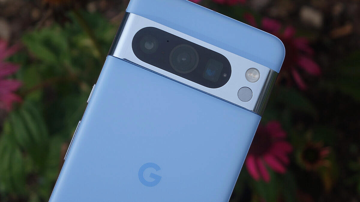 Google Pixel 8 Pro recenze: Vynikající fotomobil s kouzelným AI softwarem a dlouhou podporou