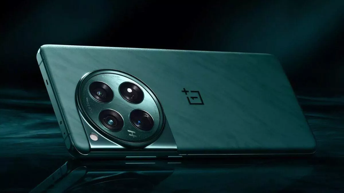 Prohlédněte si OnePlus 12 na oficiálních fotografiích!