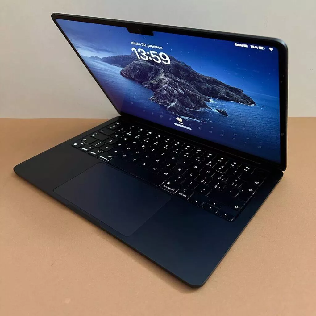 Macbook