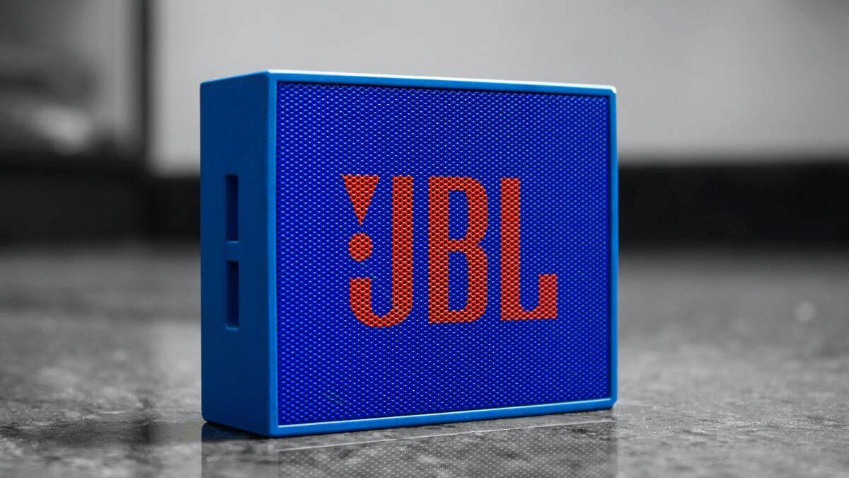 JBL srazilo ceny na minimum, pořídíte ho nejlevněji na trhu. Ale už jen pár dnů