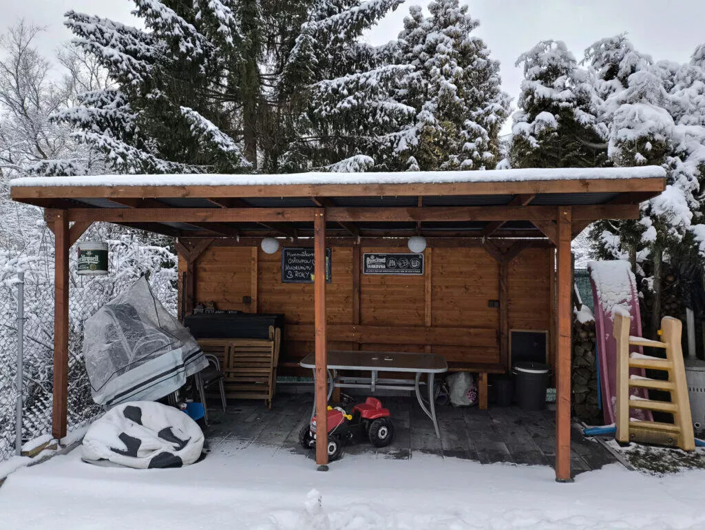 POCO X6 Pro 5G fotografie hlavní pergola