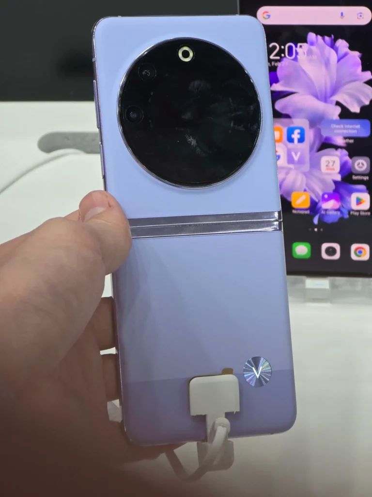 Tecno Phantom V Flip 5G
