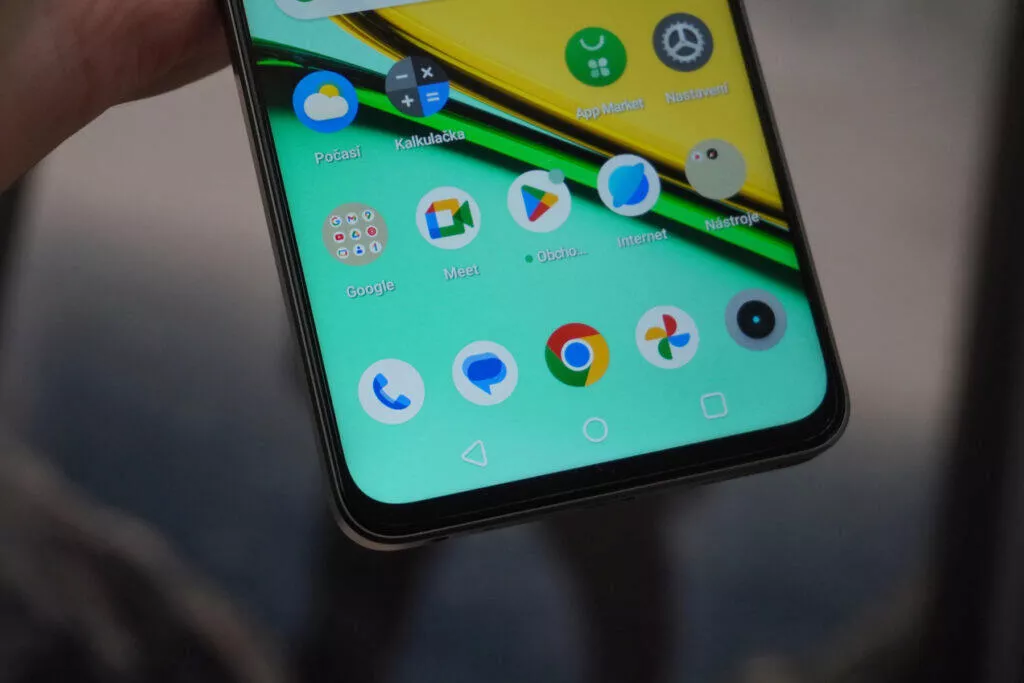 Realme C67 brada