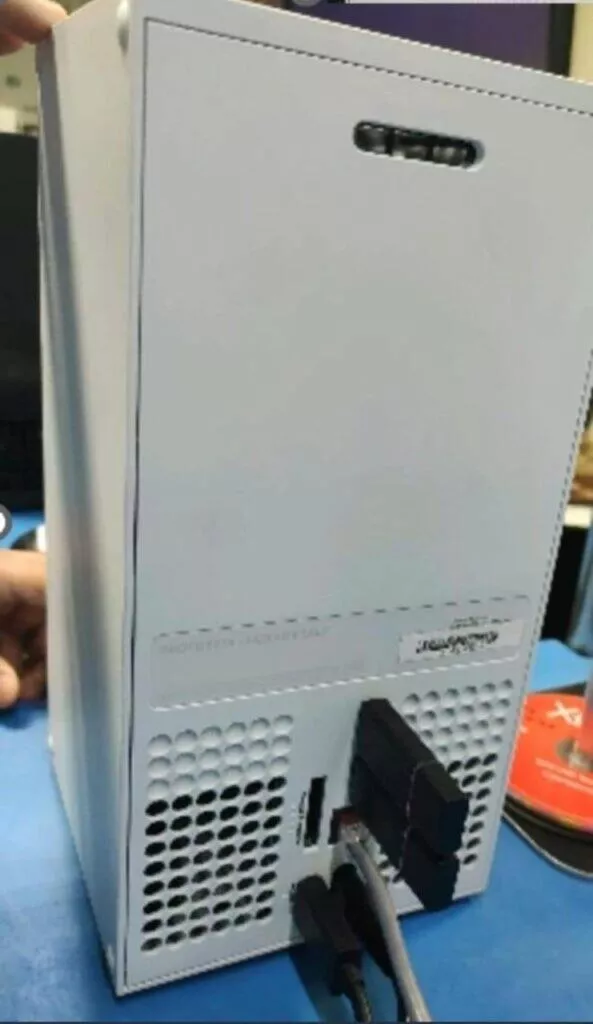 Bílý Xbox Series X digitální edice