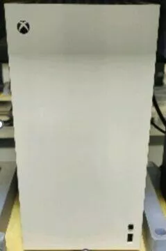 V létě vyjde nový Xbox! Vypadá pěkně, ale nejspíš vás zklame 2 Bílý Xbox Series X digitální edice