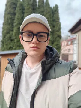 Černý kůň mezi letošními vlajkami (recenze) 77 Honor Magic6 Pro selfie portrét