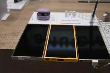 Má smysl chránit displej Samsung Galaxy S24? Podělíme se o naše zkušenosti 3 Panzerglass vs fólie vs displej