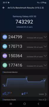 Fešák balancující na ostří nože (recenze) 23 samsung galaxy a55 5g screenshoty 15
