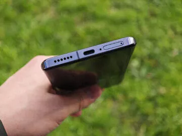 Výkonná bestie s fotoaparátem, který pohladí po duši 49 Xiaomi 14 Ultra fotografie vivo konektory