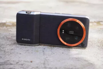Výkonná bestie s fotoaparátem, který pohladí po duši 3 Xiaomi 14 Ultra fotokit grip