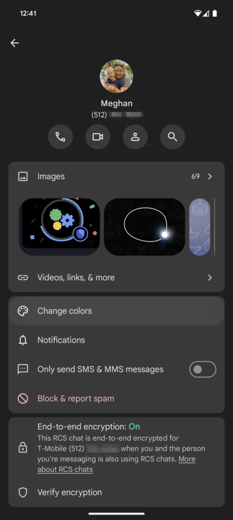 Zprávy Google barvy RCS chatů