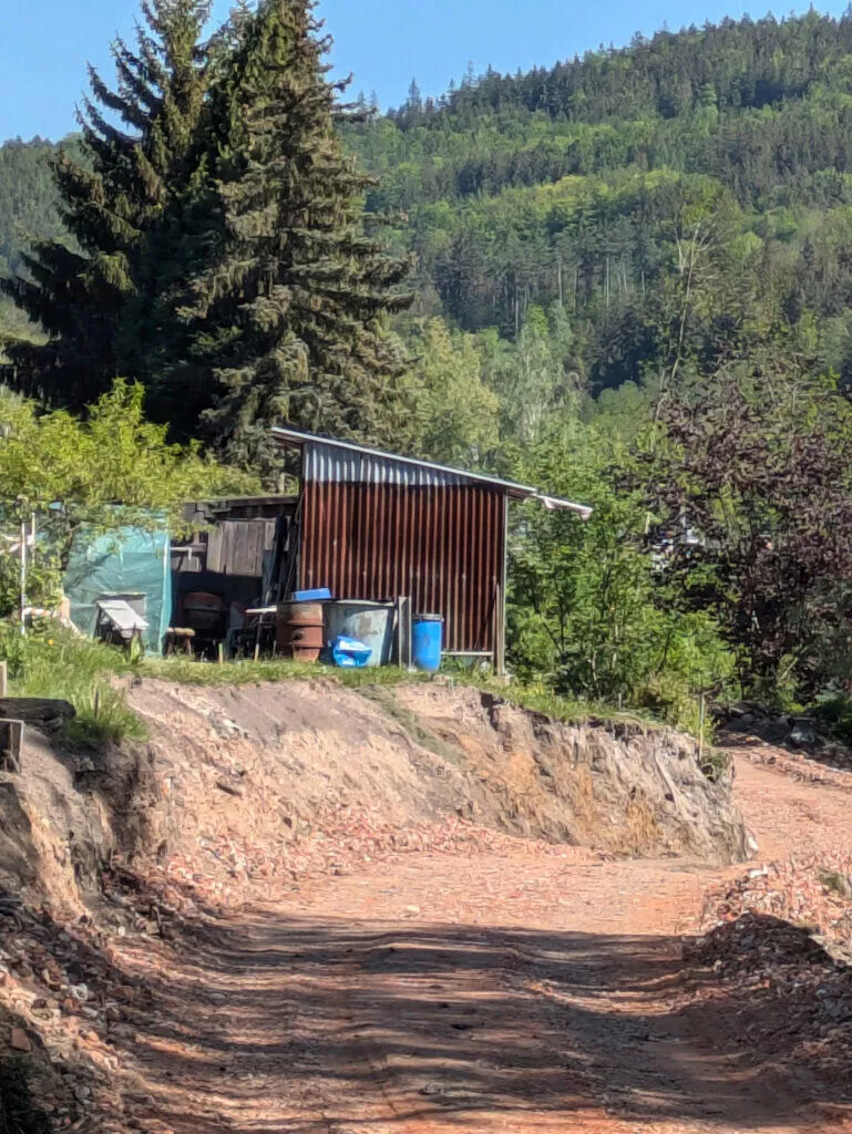 Google Pixel 8a fotografie 6x zoom stavba