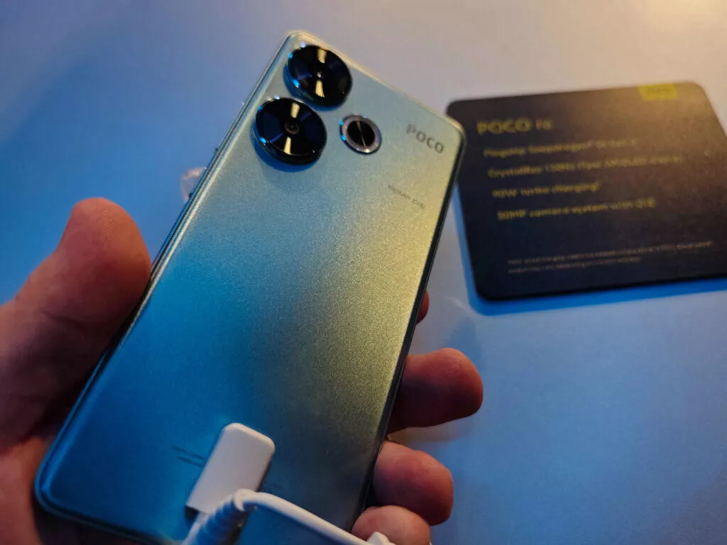 POCO F6