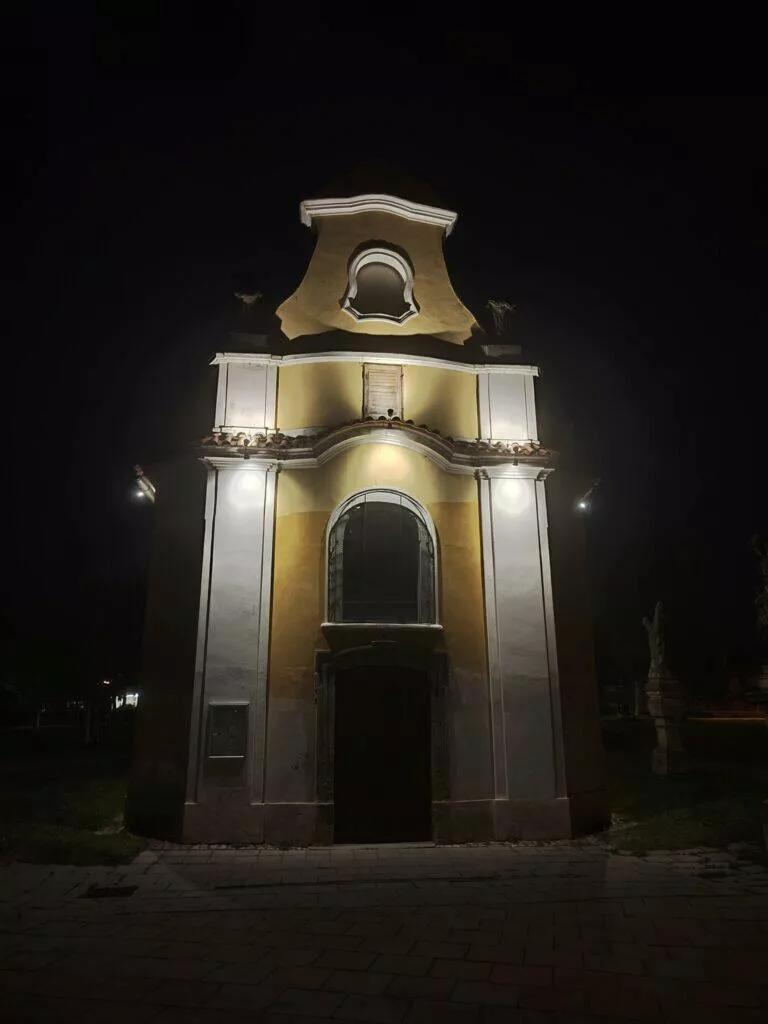 realme 12 pro nocni fotografie 13