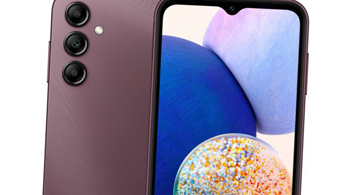 Češi, stahujte! Tento levný Samsung dostává One UI 6.1, nestojí ani tři tisíce korun