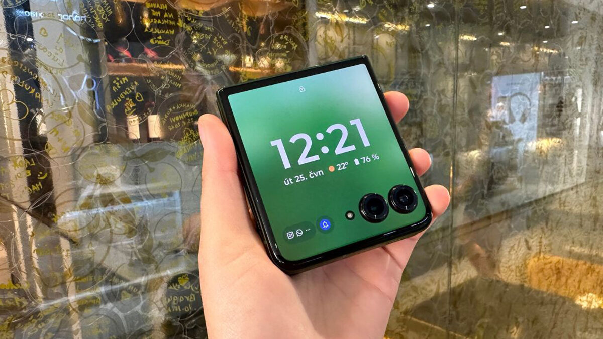 Nová Motorola RAZR 50 Ultra je hned od začátku výhodnější, ušetříte 3 000 Kč