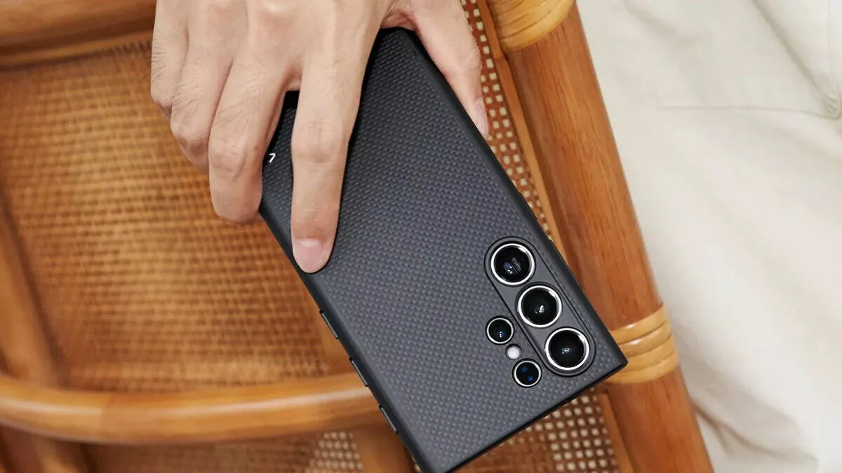 Pitaka kouzlí! Pouzdro PinButton zdvojnásobí počet tlačítek u Galaxy S24 Ultra