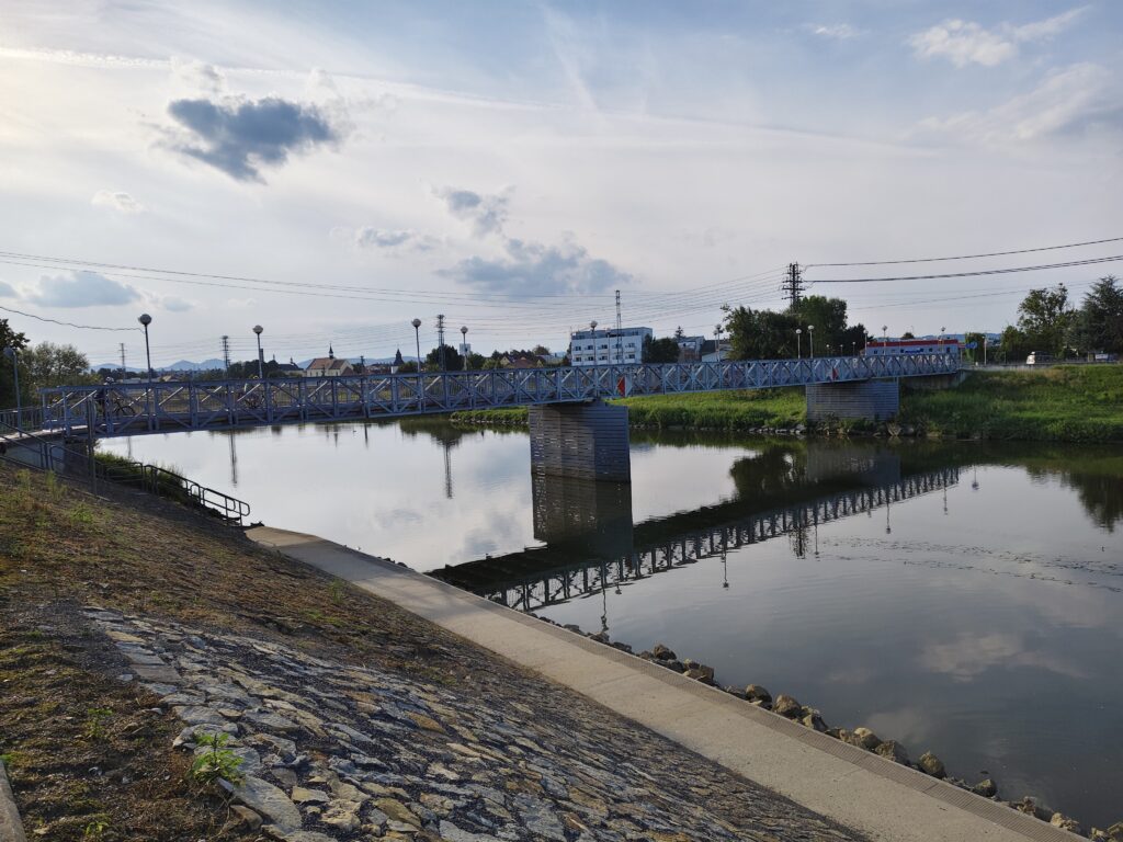 vivo v40 primarni 2