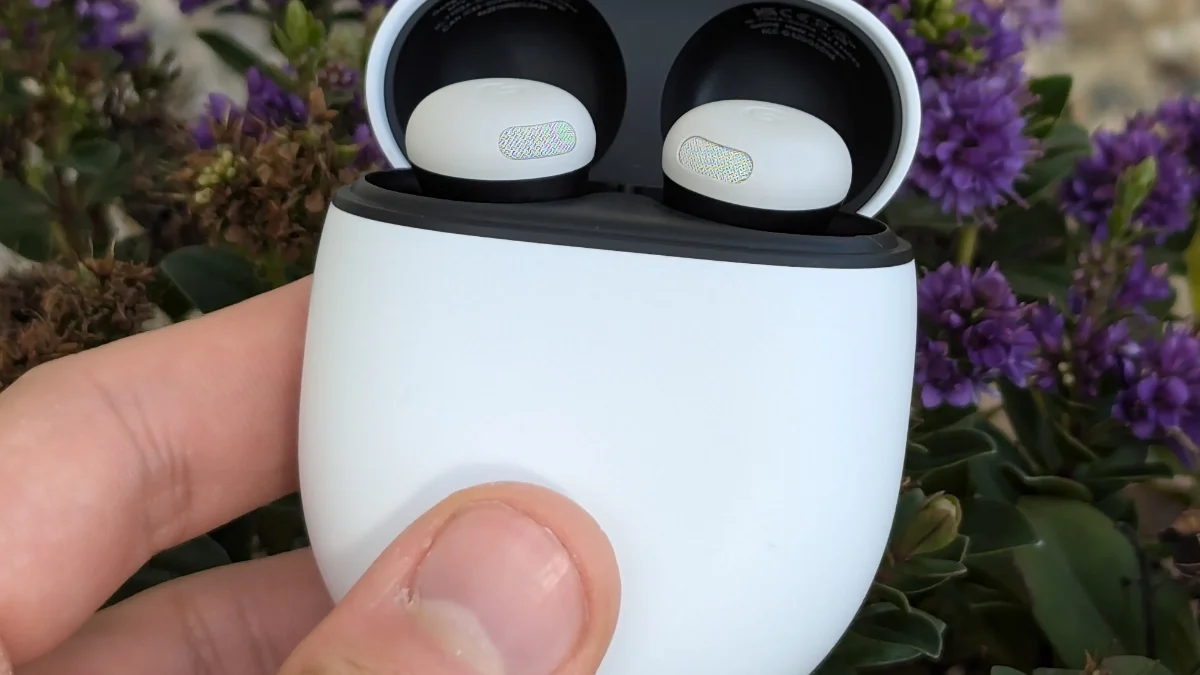 Do Česka přichází Google Pixel Buds Pro 2: Prémiová sluchátka se špičkovým ANC