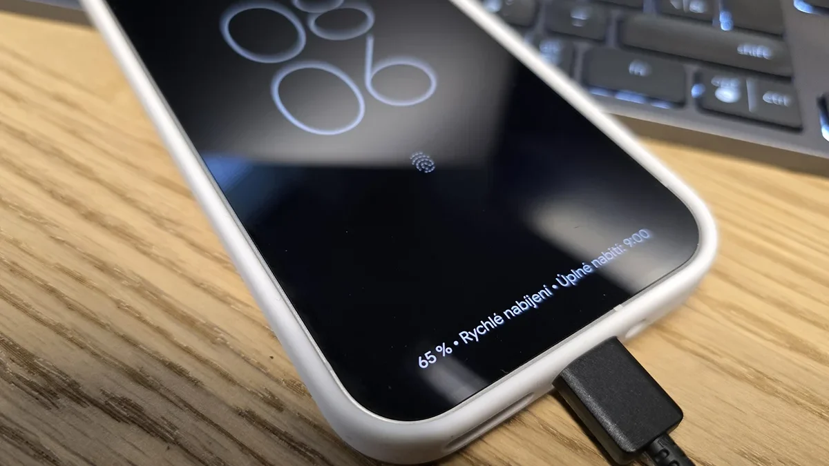 Android 15 posouvá laťku: Co je opravdu rychlé nabíjení?
