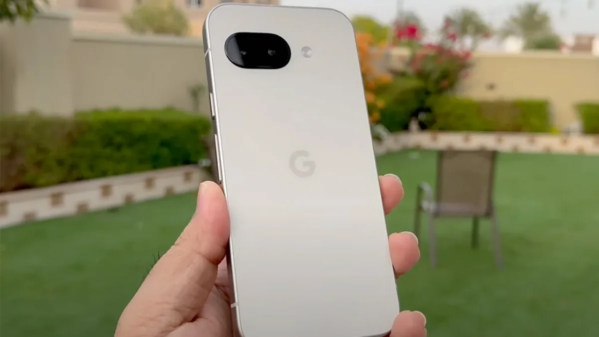 Mělo jít o střežené tajemství, místo toho jsou venku recenze: Pixel 9a unikl v kompletním testu