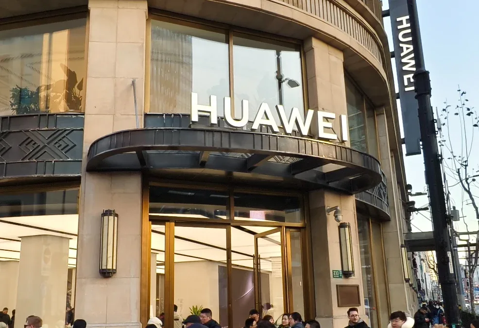 Na návštěvě Huawei Store v Šanghaji: tohle můžeme jen závidět