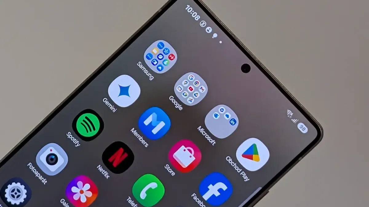 Samsung potvrdil One UI 7 pro více než 30 zařízení. Je mezi nimi i to vaše?
